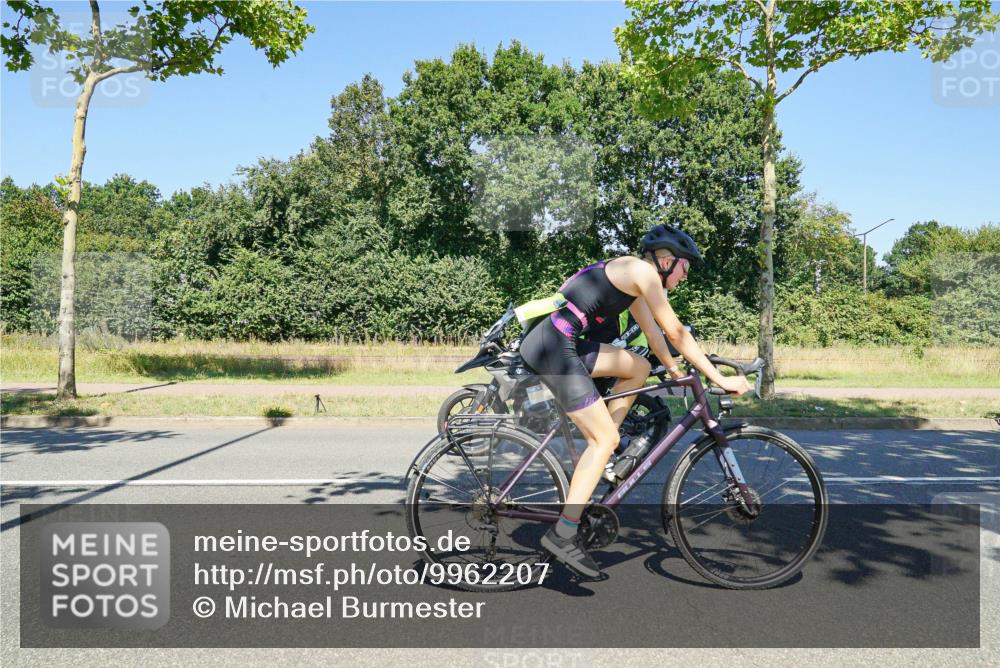 09.08.2026 - GEWOBA Citytriathlon Bremen Michael Burmester http://msf.ph/oto/9962207 09.08.2026 14:19:56 Radfahren 196, 209, 222, 224, 237, 239, 249, 258, 262, 310, 326, 340, 400, 410, 458, 522 meine-sportfotos.de