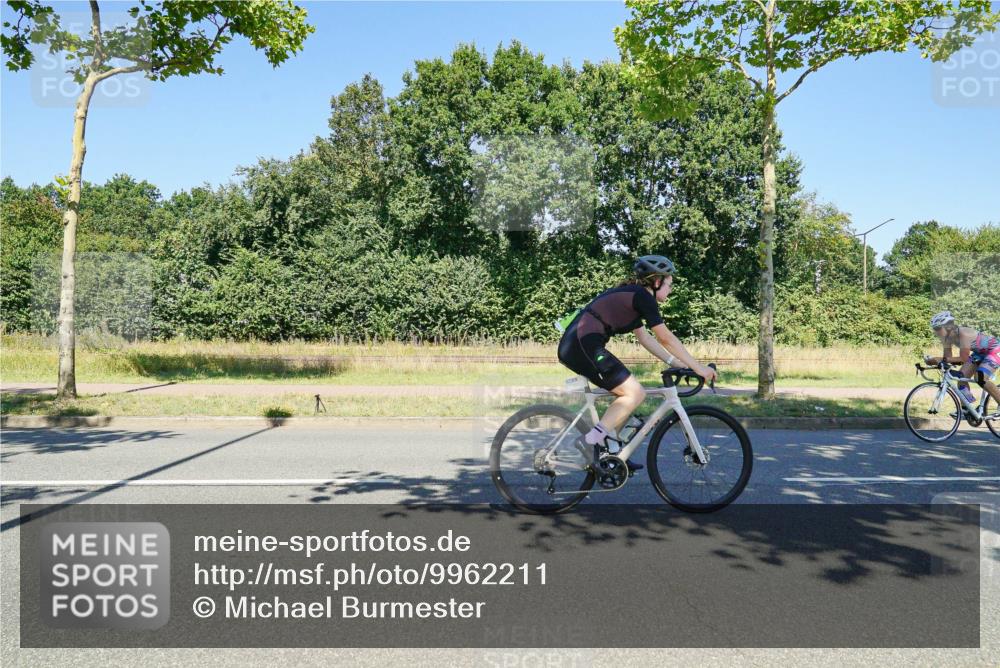 09.08.2026 - GEWOBA Citytriathlon Bremen Michael Burmester http://msf.ph/oto/9962211 09.08.2026 14:19:59 Radfahren 209, 224, 237, 239, 249, 258, 310, 340, 400, 410, 458, 522 meine-sportfotos.de
