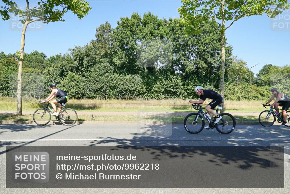 09.08.2026 - GEWOBA Citytriathlon Bremen Michael Burmester http://msf.ph/oto/9962218 09.08.2026 14:20:11 Radfahren 199, 237, 310, 313, 368, 410, 417, 431, 456 meine-sportfotos.de