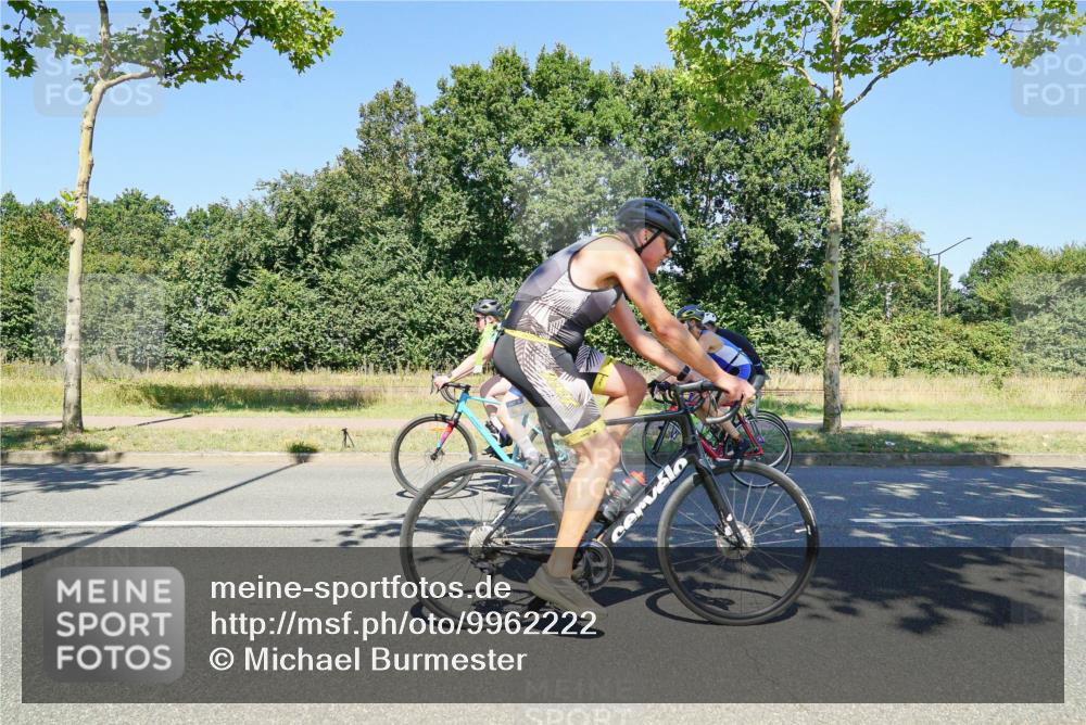 09.08.2026 - GEWOBA Citytriathlon Bremen Michael Burmester http://msf.ph/oto/9962222 09.08.2026 14:20:15 Radfahren 199, 237, 310, 313, 368, 398, 417, 431, 456, 532 meine-sportfotos.de