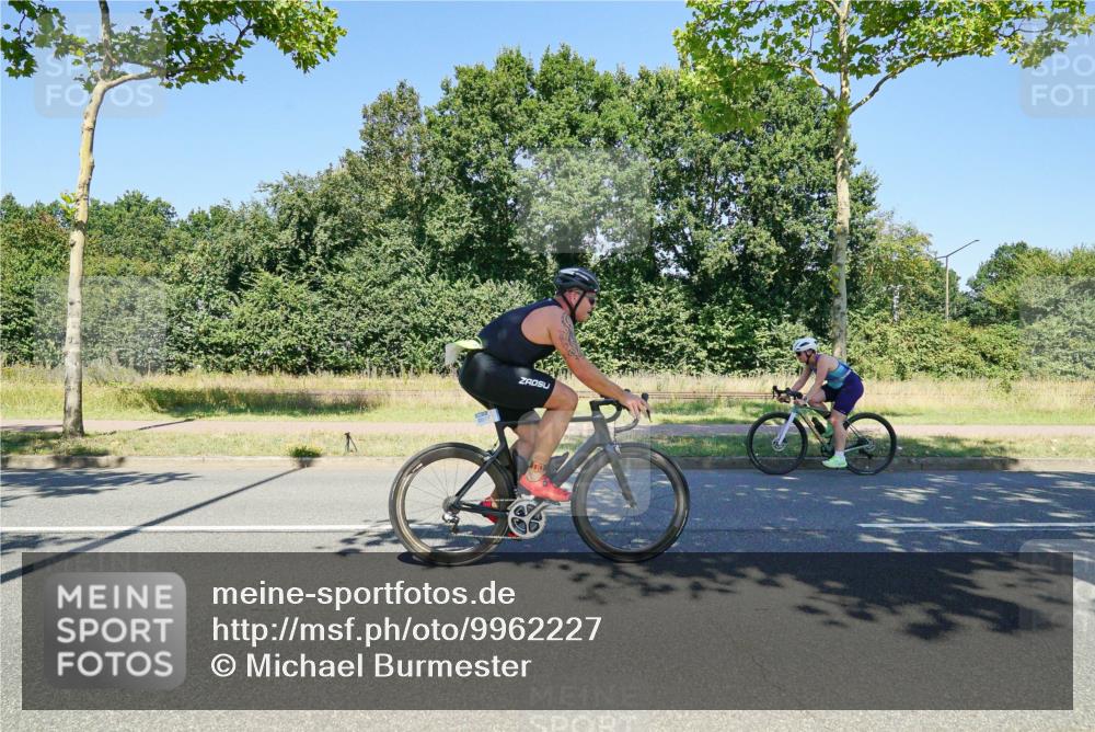 09.08.2026 - GEWOBA Citytriathlon Bremen Michael Burmester http://msf.ph/oto/9962227 09.08.2026 14:20:20 Radfahren 199, 233, 250, 313, 368, 398, 417, 431, 456, 482, 532 meine-sportfotos.de