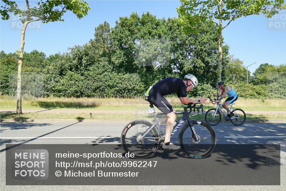 09.08.2026 - GEWOBA Citytriathlon Bremen Michael Burmester http://msf.ph/oto/9962247 09.08.2026 14:20:51 Radfahren 30, 198, 252, 264, 390, 402, 438, 501, 508 meine-sportfotos.de
