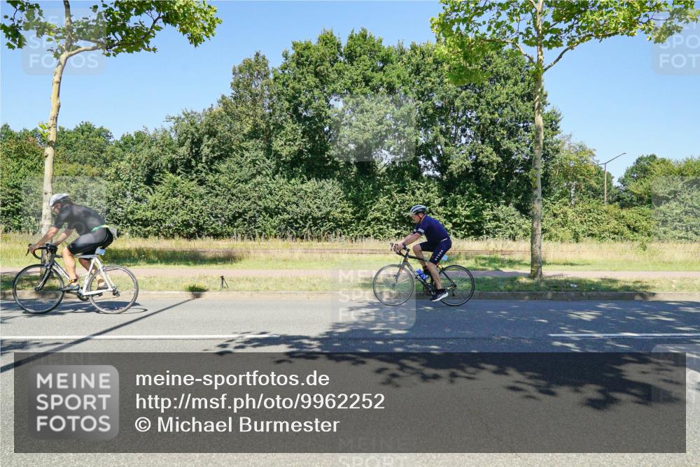 09.08.2026 - GEWOBA Citytriathlon Bremen Michael Burmester http://msf.ph/oto/9962252 09.08.2026 14:20:56 Radfahren 30, 198, 214, 252, 268, 390, 402, 409, 479, 501, 508 meine-sportfotos.de