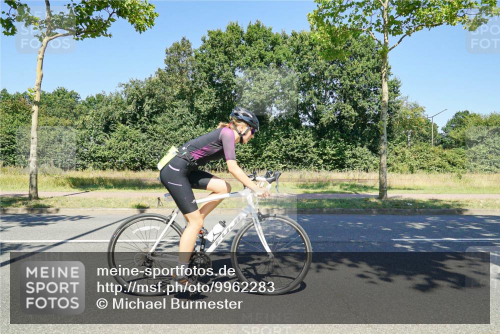 09.08.2026 - GEWOBA Citytriathlon Bremen Michael Burmester http://msf.ph/oto/9962283 09.08.2026 14:21:35 Radfahren 138, 194, 195, 201, 299, 393, 421, 428, 493, 525 meine-sportfotos.de