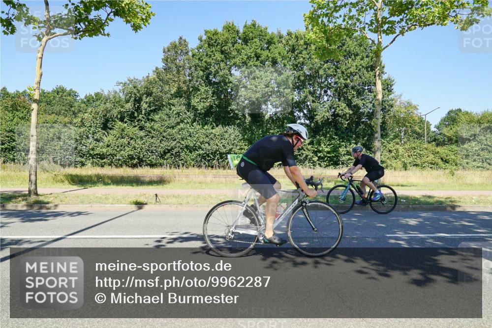 09.08.2026 - GEWOBA Citytriathlon Bremen Michael Burmester http://msf.ph/oto/9962287 09.08.2026 14:21:40 Radfahren 23, 138, 194, 195, 201, 299, 358, 393, 421, 423, 428, 449, 525 meine-sportfotos.de