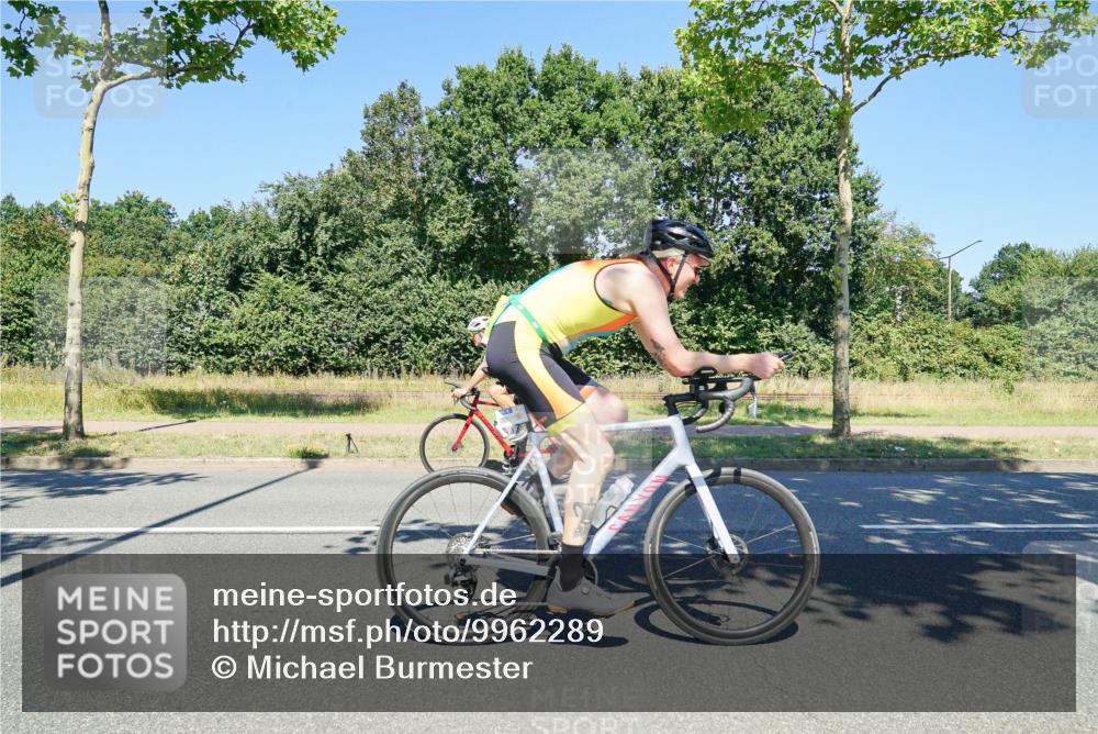 09.08.2026 - GEWOBA Citytriathlon Bremen Michael Burmester http://msf.ph/oto/9962289 09.08.2026 14:21:42 Radfahren 23, 138, 194, 195, 201, 358, 393, 423, 437, 442, 449, 525 meine-sportfotos.de