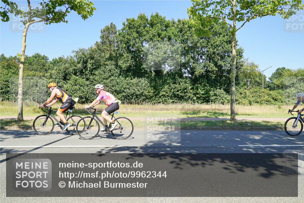 09.08.2026 - GEWOBA Citytriathlon Bremen Michael Burmester http://msf.ph/oto/9962344 09.08.2026 14:23:06 Radfahren 188, 245, 259, 267, 372, 415, 419, 480, 486 meine-sportfotos.de