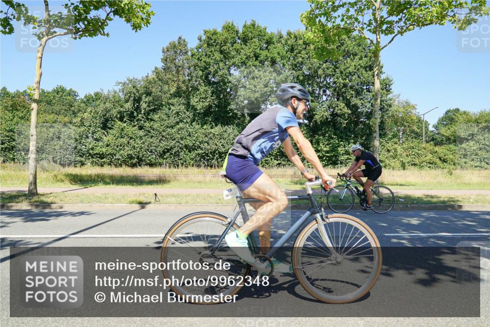 09.08.2026 - GEWOBA Citytriathlon Bremen Michael Burmester http://msf.ph/oto/9962348 09.08.2026 14:23:18 Radfahren 31, 375, 379, 415, 441, 463 meine-sportfotos.de