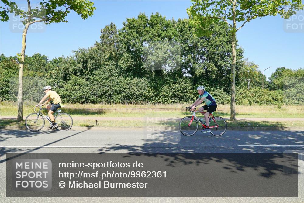 09.08.2026 - GEWOBA Citytriathlon Bremen Michael Burmester http://msf.ph/oto/9962361 09.08.2026 14:23:39 Radfahren 248, 318, 332, 424, 426, 435, 467, 489, 516 meine-sportfotos.de