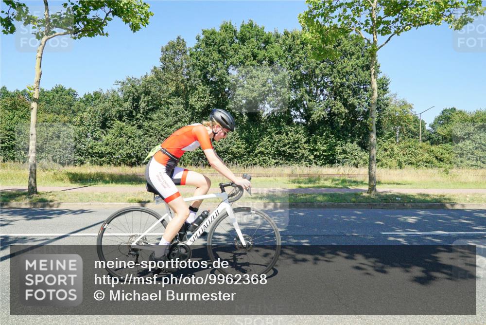 09.08.2026 - GEWOBA Citytriathlon Bremen Michael Burmester http://msf.ph/oto/9962368 09.08.2026 14:23:49 Radfahren 246, 248, 332, 430, 435, 471, 472, 489, 494, 516 meine-sportfotos.de