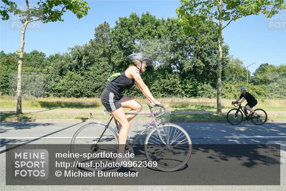 09.08.2026 - GEWOBA Citytriathlon Bremen Michael Burmester http://msf.ph/oto/9962369 09.08.2026 14:23:50 Radfahren 246, 248, 332, 430, 435, 465, 471, 472, 489, 494, 516 meine-sportfotos.de