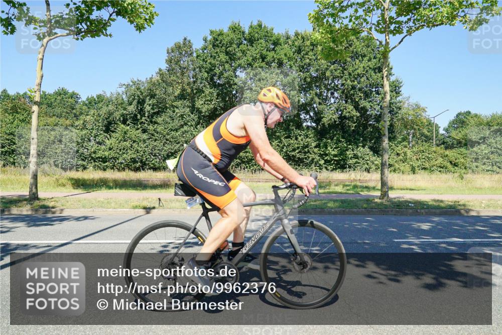 09.08.2026 - GEWOBA Citytriathlon Bremen Michael Burmester http://msf.ph/oto/9962376 09.08.2026 14:24:03 Radfahren 55, 246, 315, 430, 465, 468, 471, 472, 478 meine-sportfotos.de