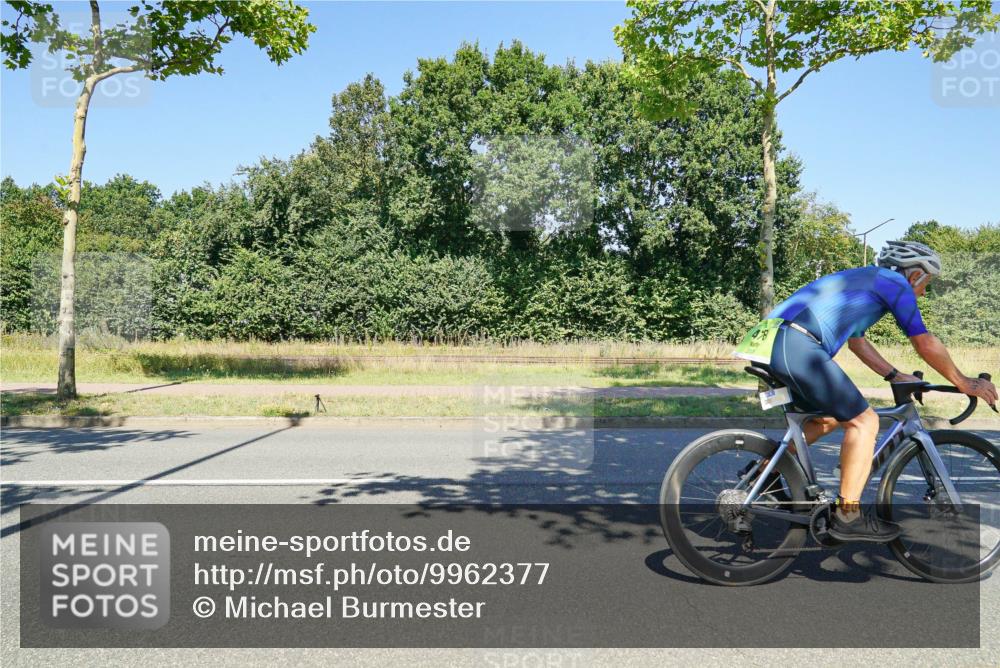 09.08.2026 - GEWOBA Citytriathlon Bremen Michael Burmester http://msf.ph/oto/9962377 09.08.2026 14:24:04 Radfahren 55, 246, 315, 430, 465, 468, 471, 472, 478 meine-sportfotos.de
