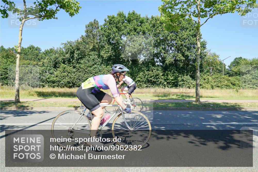 09.08.2026 - GEWOBA Citytriathlon Bremen Michael Burmester http://msf.ph/oto/9962382 09.08.2026 14:24:11 Radfahren 55, 315, 361, 436, 468, 478, 495, 502 meine-sportfotos.de