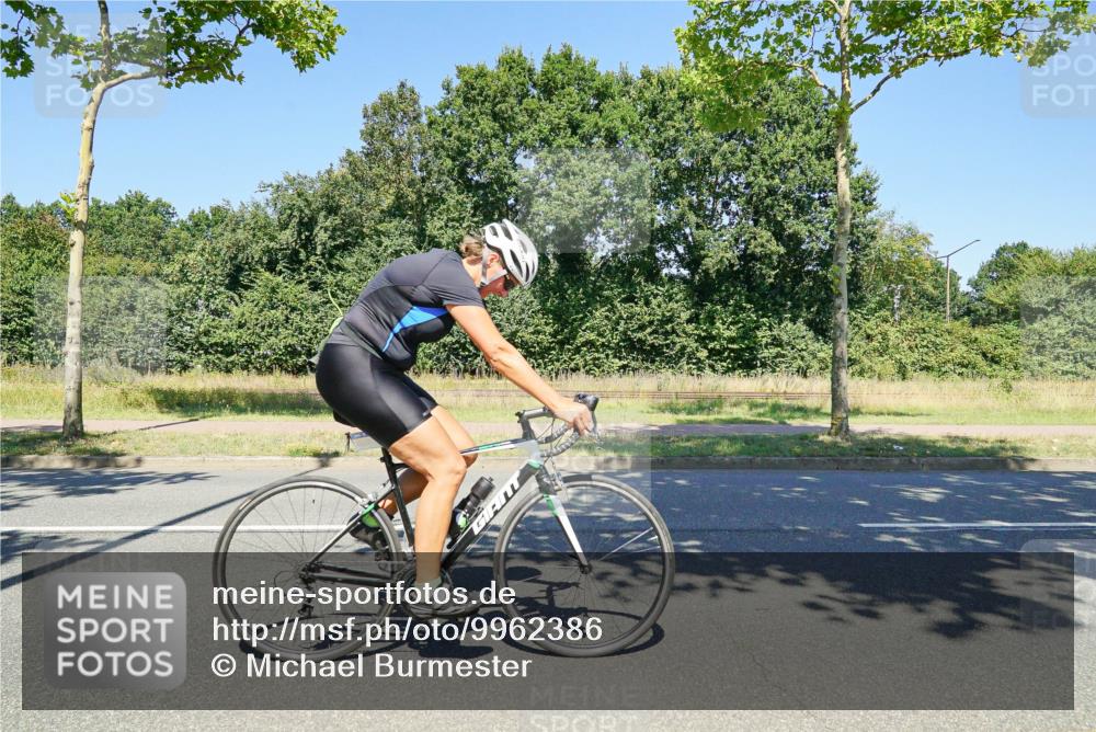 09.08.2026 - GEWOBA Citytriathlon Bremen Michael Burmester http://msf.ph/oto/9962386 09.08.2026 14:24:17 Radfahren 315, 361, 436, 468, 495, 502, 505 meine-sportfotos.de