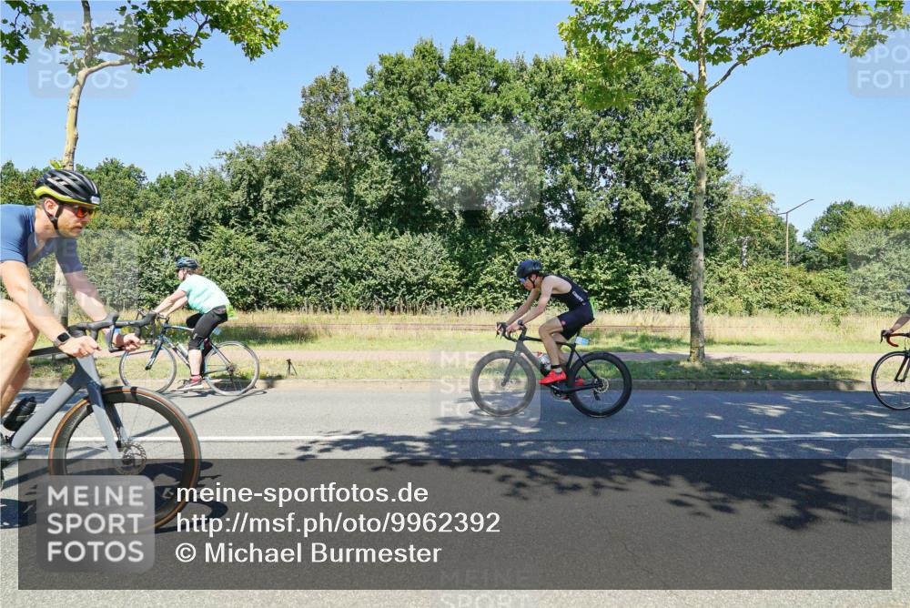 09.08.2026 - GEWOBA Citytriathlon Bremen Michael Burmester http://msf.ph/oto/9962392 09.08.2026 14:24:32 Radfahren 160, 367, 451, 483, 488, 496, 505 meine-sportfotos.de