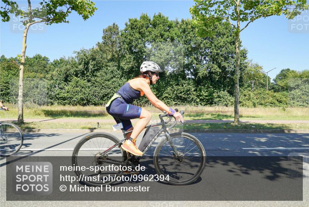 09.08.2026 - GEWOBA Citytriathlon Bremen Michael Burmester http://msf.ph/oto/9962394 09.08.2026 14:24:34 Radfahren 160, 367, 451, 460, 483, 488, 496, 505 meine-sportfotos.de