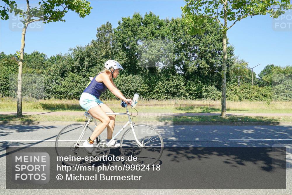 09.08.2026 - GEWOBA Citytriathlon Bremen Michael Burmester http://msf.ph/oto/9962418 09.08.2026 14:25:27 Radfahren 181, 187, 333, 359, 491, 492, 518 meine-sportfotos.de