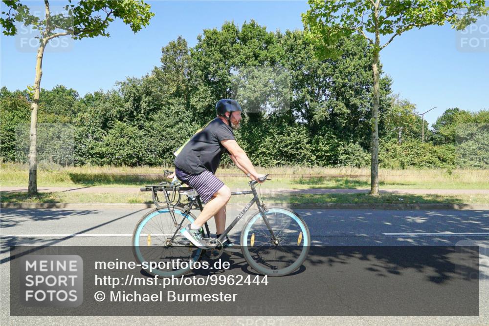 09.08.2026 - GEWOBA Citytriathlon Bremen Michael Burmester http://msf.ph/oto/9962444 09.08.2026 14:26:15 Radfahren 51, 176, 366, 392, 406, 459, 476, 506 meine-sportfotos.de
