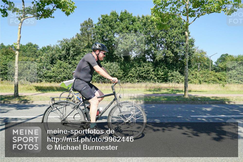 09.08.2026 - GEWOBA Citytriathlon Bremen Michael Burmester http://msf.ph/oto/9962446 09.08.2026 14:26:18 Radfahren 32, 51, 176, 366, 392, 459, 497, 506 meine-sportfotos.de