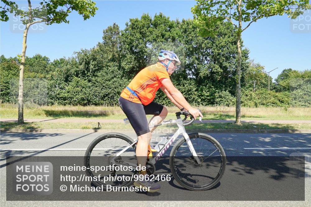 09.08.2026 - GEWOBA Citytriathlon Bremen Michael Burmester http://msf.ph/oto/9962466 09.08.2026 14:27:06 Radfahren 1, 59, 156, 170, 427, 447, 461 meine-sportfotos.de