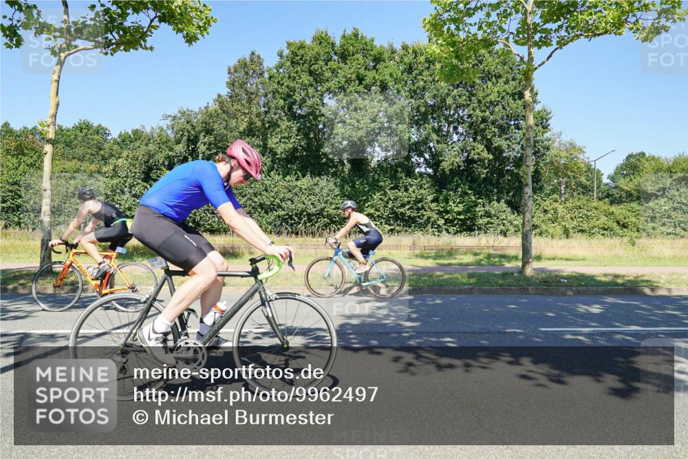 09.08.2026 - GEWOBA Citytriathlon Bremen Michael Burmester http://msf.ph/oto/9962497 09.08.2026 14:28:16 Radfahren 41, 67, 72, 85, 100, 113, 119 meine-sportfotos.de
