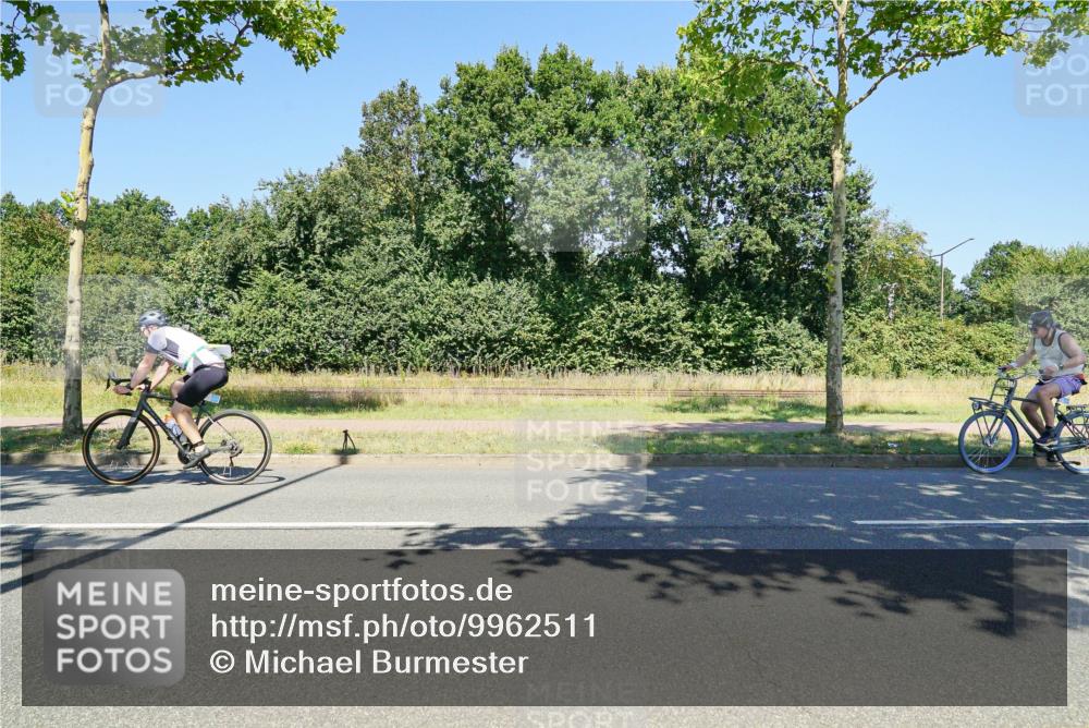 09.08.2026 - GEWOBA Citytriathlon Bremen Michael Burmester http://msf.ph/oto/9962511 09.08.2026 14:28:50 Radfahren 13, 33, 50, 68, 84, 109, 114, 124, 129, 150, 155, 350, 498 meine-sportfotos.de