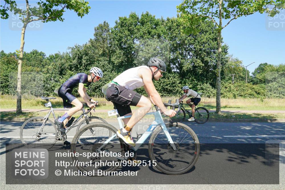 09.08.2026 - GEWOBA Citytriathlon Bremen Michael Burmester http://msf.ph/oto/9962515 09.08.2026 14:28:54 Radfahren 13, 33, 46, 50, 68, 71, 84, 97, 109, 114, 117, 124, 129, 150, 162, 350, 498 meine-sportfotos.de