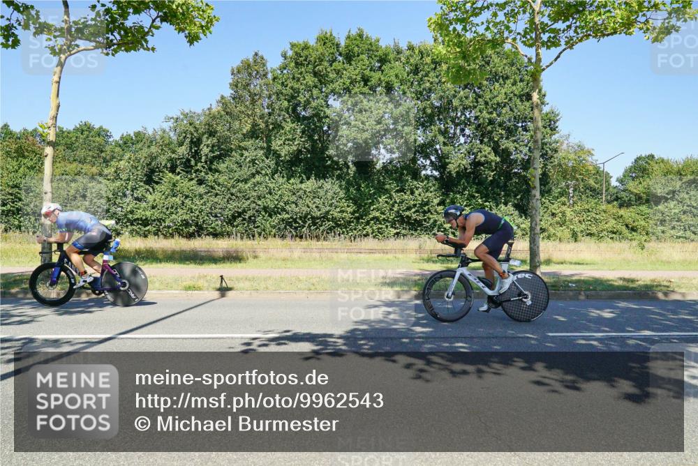 09.08.2026 - GEWOBA Citytriathlon Bremen Michael Burmester http://msf.ph/oto/9962543 09.08.2026 14:29:43 Radfahren 123, 143, 144, 164, 294, 418 meine-sportfotos.de