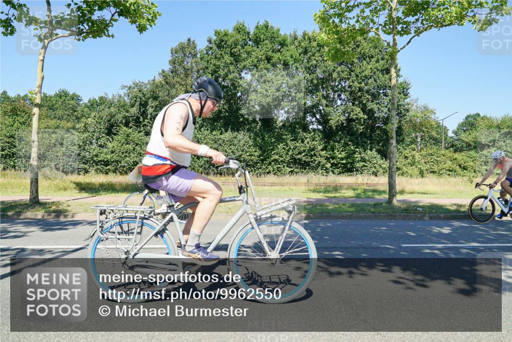 09.08.2026 - GEWOBA Citytriathlon Bremen Michael Burmester http://msf.ph/oto/9962550 09.08.2026 14:29:55 Radfahren 164, 418, 469, 512 meine-sportfotos.de