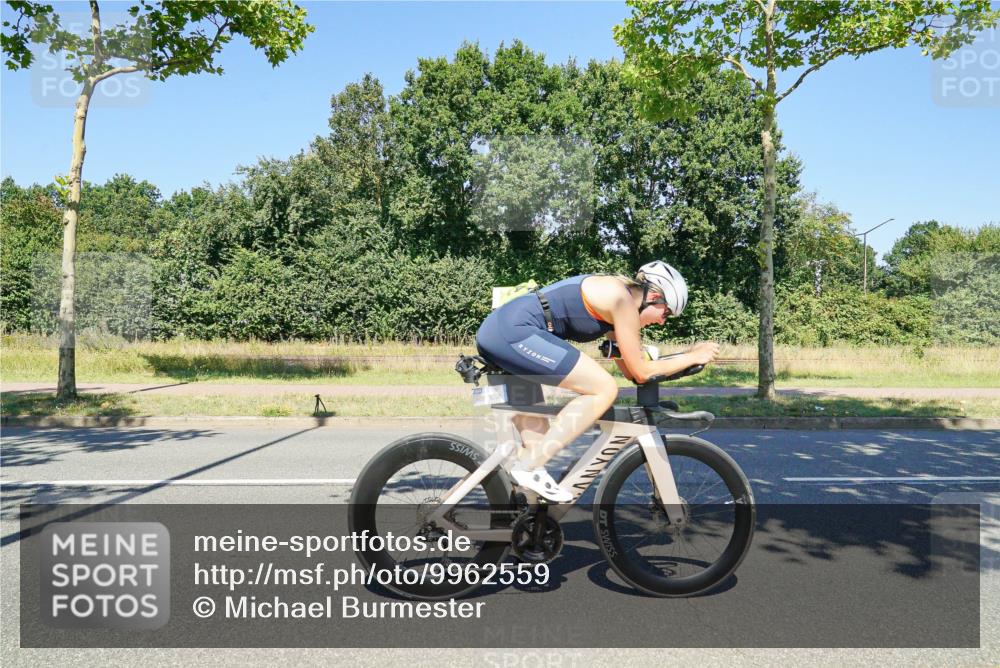 09.08.2026 - GEWOBA Citytriathlon Bremen Michael Burmester http://msf.ph/oto/9962559 09.08.2026 14:30:11 Radfahren 137, 139, 279, 304, 401, 407, 469, 512 meine-sportfotos.de