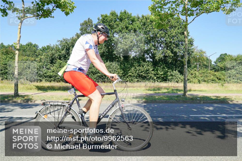 09.08.2026 - GEWOBA Citytriathlon Bremen Michael Burmester http://msf.ph/oto/9962563 09.08.2026 14:30:17 Radfahren 26, 137, 139, 169, 279, 304, 401, 407 meine-sportfotos.de