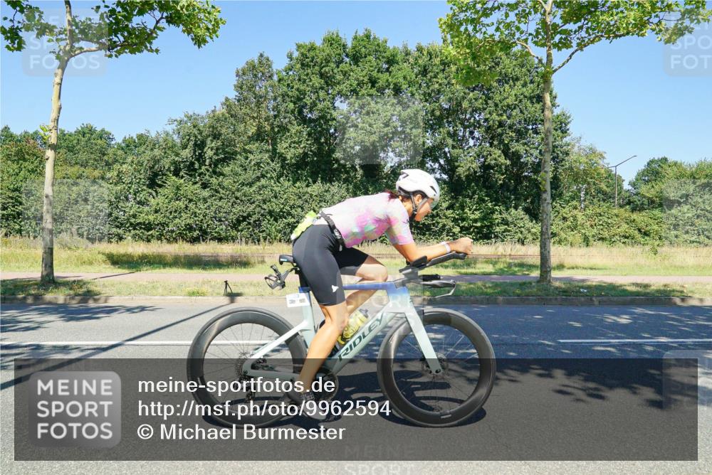 09.08.2026 - GEWOBA Citytriathlon Bremen Michael Burmester http://msf.ph/oto/9962594 09.08.2026 14:31:23 Radfahren 24, 52, 295 meine-sportfotos.de