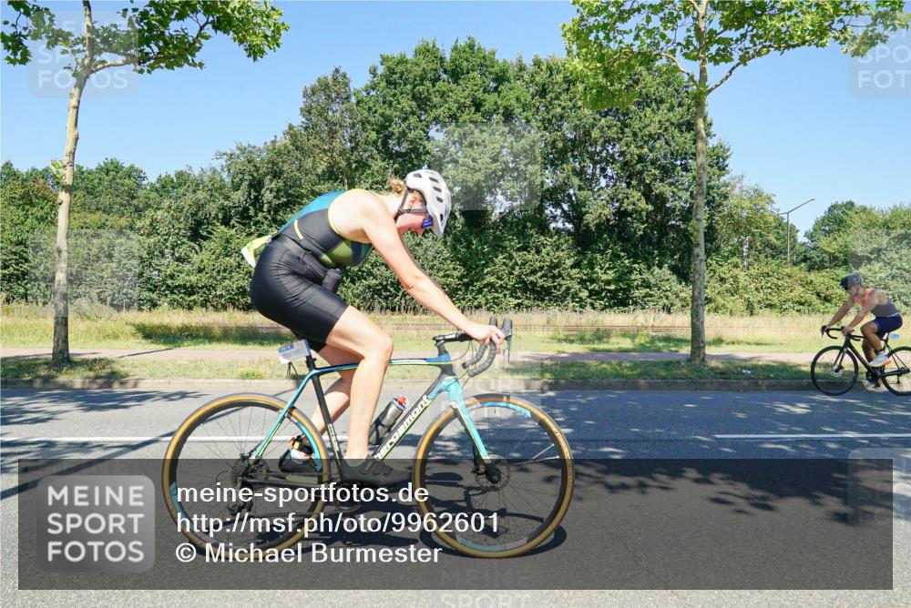 09.08.2026 - GEWOBA Citytriathlon Bremen Michael Burmester http://msf.ph/oto/9962601 09.08.2026 14:31:44 Radfahren 3, 70, 151, 161, 346, 360 meine-sportfotos.de