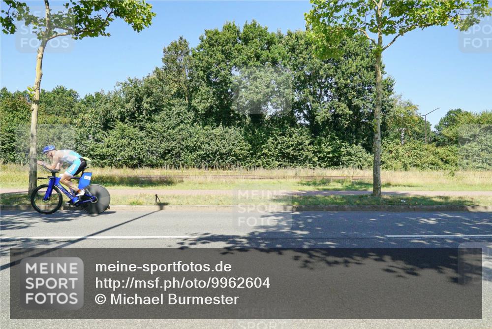 09.08.2026 - GEWOBA Citytriathlon Bremen Michael Burmester http://msf.ph/oto/9962604 09.08.2026 14:31:49 Radfahren 3, 70, 151, 161, 346, 360 meine-sportfotos.de