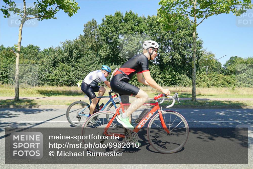 09.08.2026 - GEWOBA Citytriathlon Bremen Michael Burmester http://msf.ph/oto/9962610 09.08.2026 14:32:01 Radfahren 21, 126, 134, 254 meine-sportfotos.de