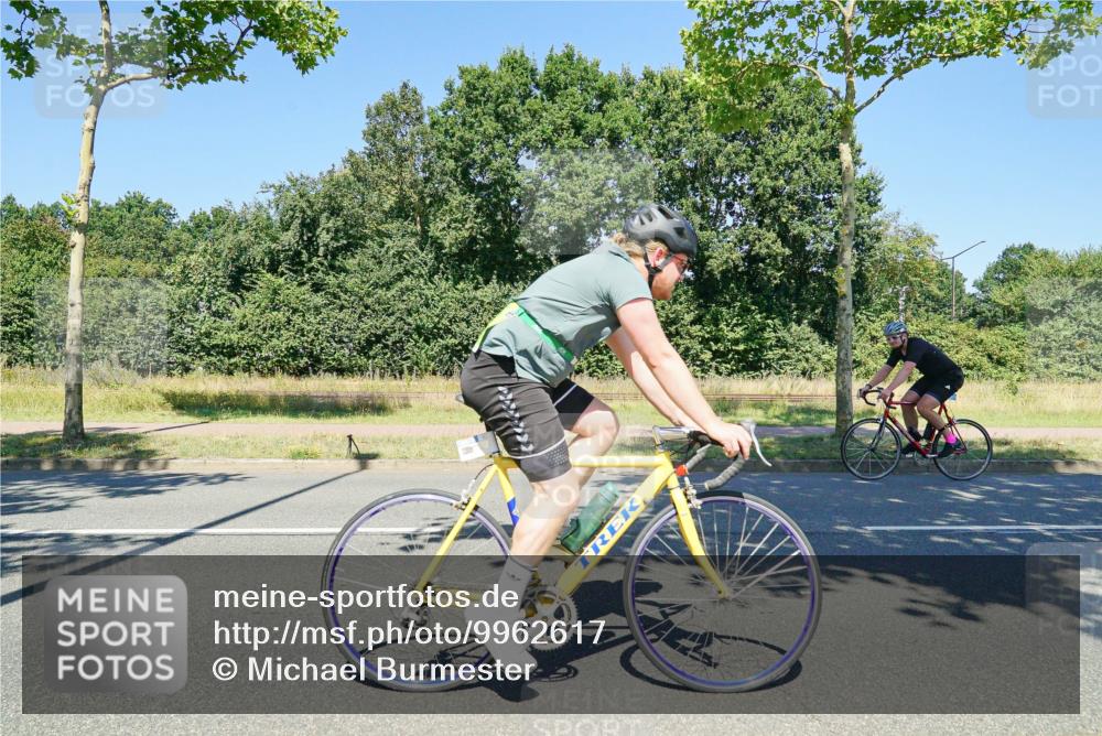 09.08.2026 - GEWOBA Citytriathlon Bremen Michael Burmester http://msf.ph/oto/9962617 09.08.2026 14:32:13 Radfahren 111, 126, 254 meine-sportfotos.de