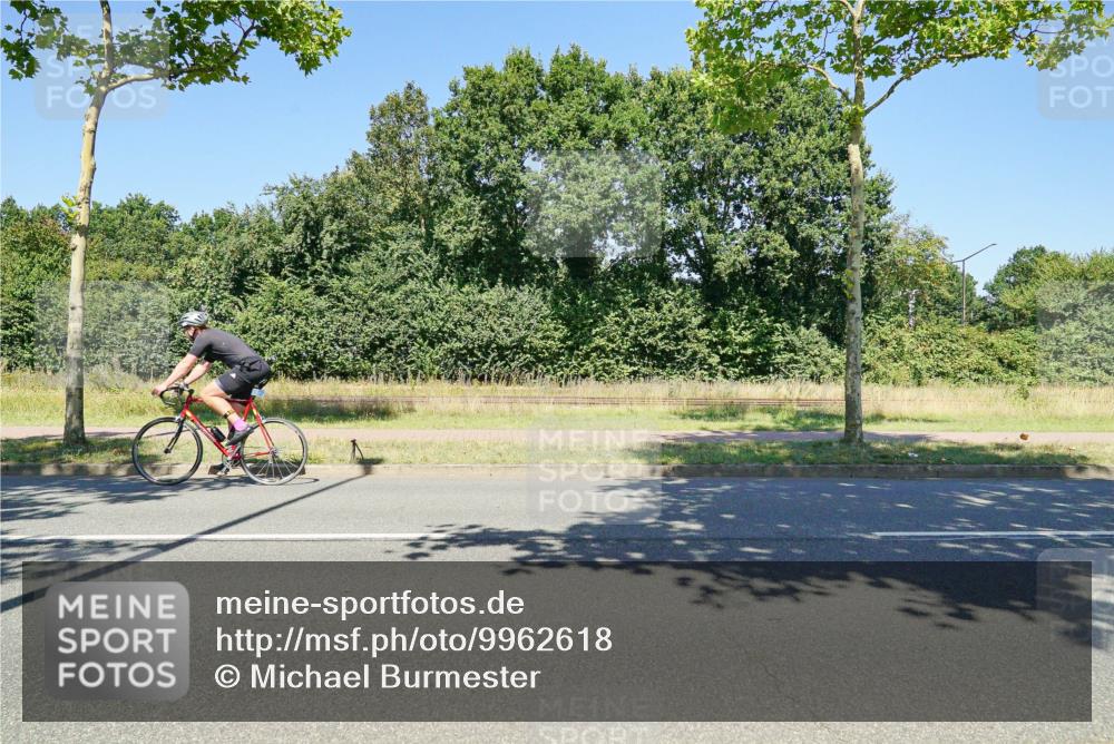 09.08.2026 - GEWOBA Citytriathlon Bremen Michael Burmester http://msf.ph/oto/9962618 09.08.2026 14:32:14 Radfahren 111, 126, 254 meine-sportfotos.de