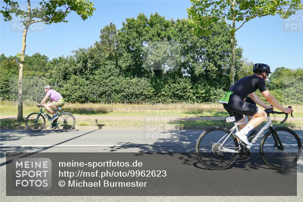 09.08.2026 - GEWOBA Citytriathlon Bremen Michael Burmester http://msf.ph/oto/9962623 09.08.2026 14:32:30 Radfahren 22, 44, 83 meine-sportfotos.de