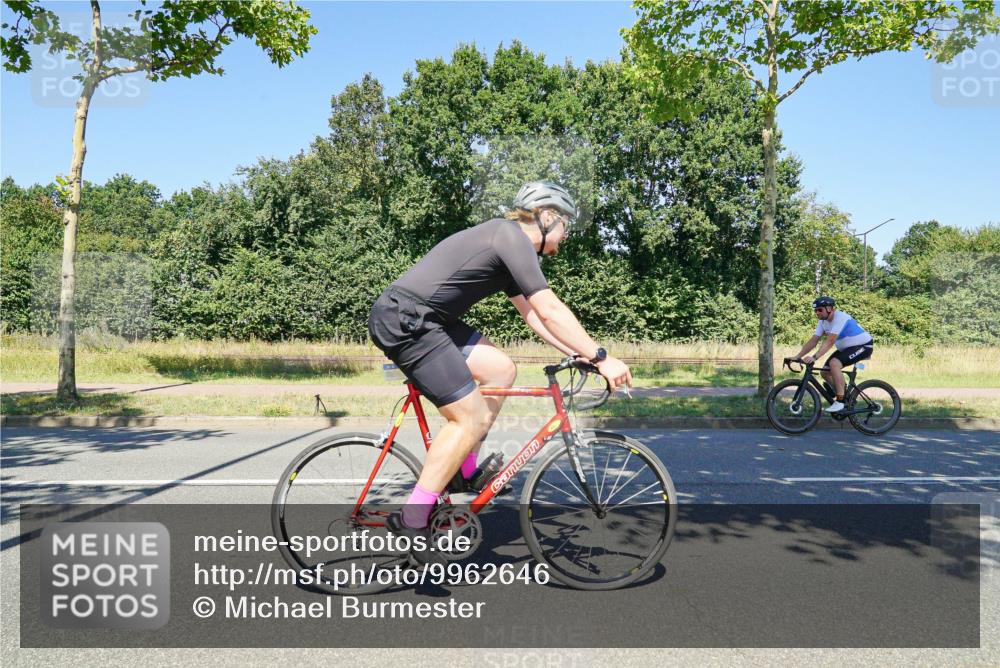 09.08.2026 - GEWOBA Citytriathlon Bremen Michael Burmester http://msf.ph/oto/9962646 09.08.2026 14:33:04 Radfahren 9, 19, 38, 148, 257, 302, 349, 354 meine-sportfotos.de