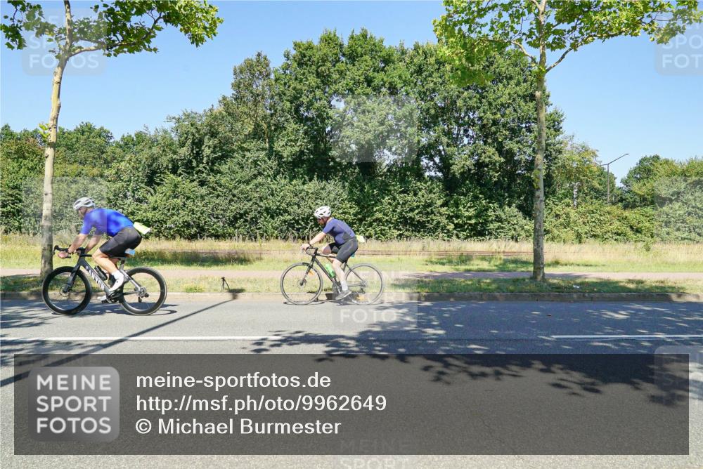 09.08.2026 - GEWOBA Citytriathlon Bremen Michael Burmester http://msf.ph/oto/9962649 09.08.2026 14:33:07 Radfahren 9, 19, 38, 148, 257, 302, 349, 354 meine-sportfotos.de