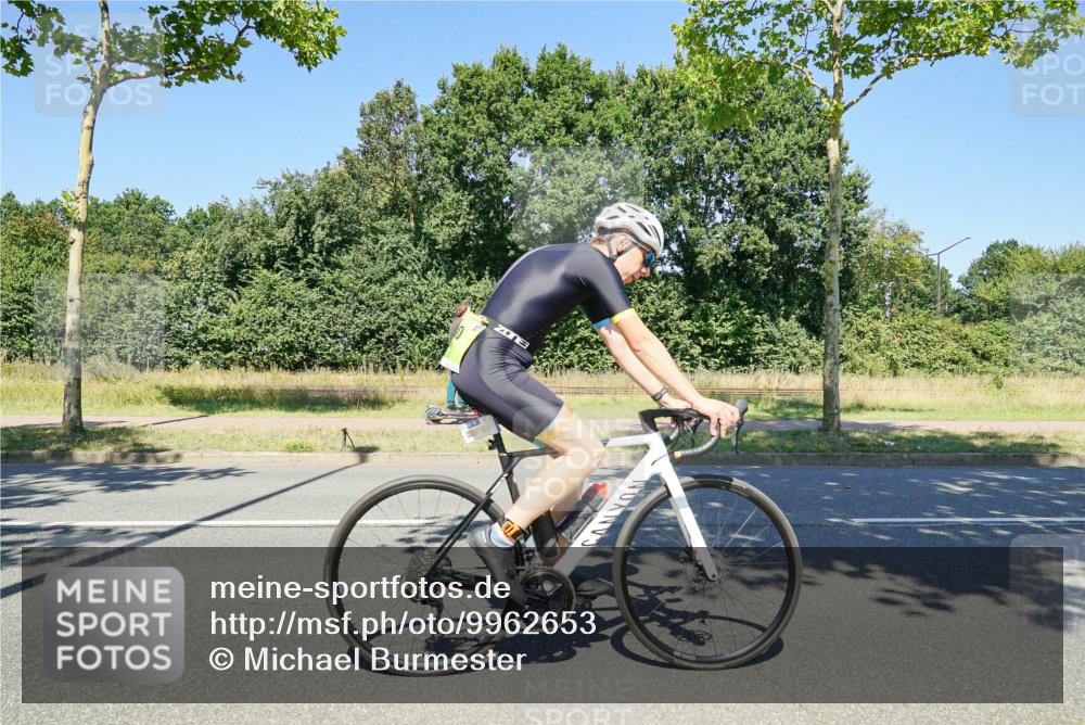 09.08.2026 - GEWOBA Citytriathlon Bremen Michael Burmester http://msf.ph/oto/9962653 09.08.2026 14:33:19 Radfahren 17, 86, 158, 179, 180, 265, 354, 395 meine-sportfotos.de