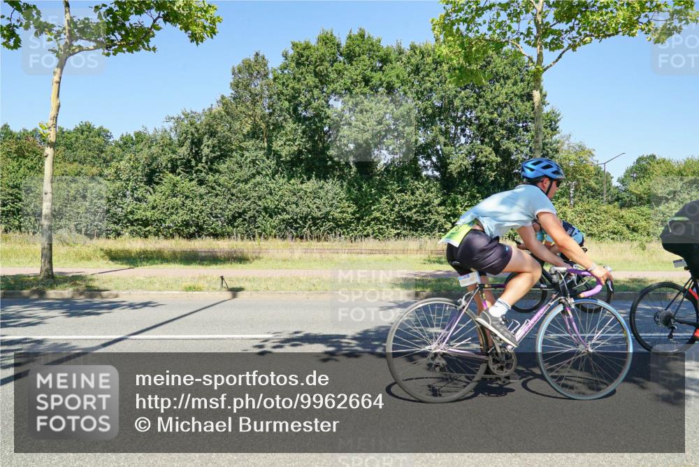 09.08.2026 - GEWOBA Citytriathlon Bremen Michael Burmester http://msf.ph/oto/9962664 09.08.2026 14:33:30 Radfahren 17, 38, 74, 86, 158, 179, 218, 232, 263, 265, 308, 395 meine-sportfotos.de