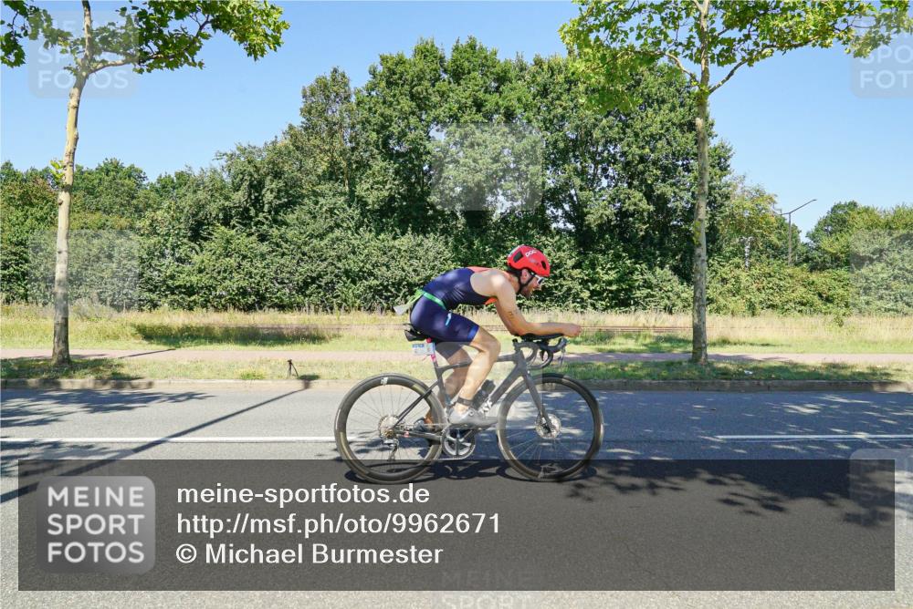 09.08.2026 - GEWOBA Citytriathlon Bremen Michael Burmester http://msf.ph/oto/9962671 09.08.2026 14:33:41 Radfahren 38, 74, 82, 146, 218, 232, 263, 308, 371, 470 meine-sportfotos.de