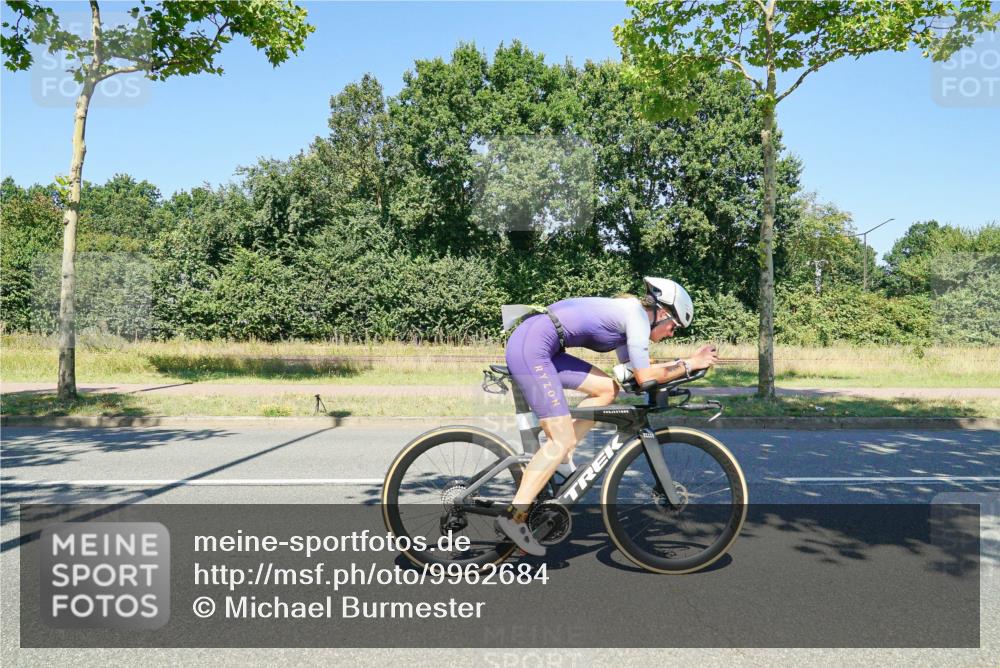 09.08.2026 - GEWOBA Citytriathlon Bremen Michael Burmester http://msf.ph/oto/9962684 09.08.2026 14:34:07 Radfahren 43, 90, 115, 278, 285 meine-sportfotos.de