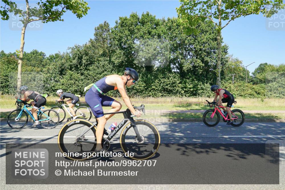 09.08.2026 - GEWOBA Citytriathlon Bremen Michael Burmester http://msf.ph/oto/9962707 09.08.2026 14:34:50 Radfahren 217, 378, 457 meine-sportfotos.de