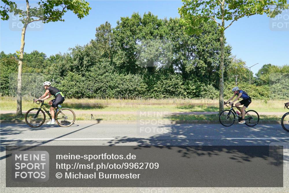 09.08.2026 - GEWOBA Citytriathlon Bremen Michael Burmester http://msf.ph/oto/9962709 09.08.2026 14:34:52 Radfahren 217, 378, 457 meine-sportfotos.de