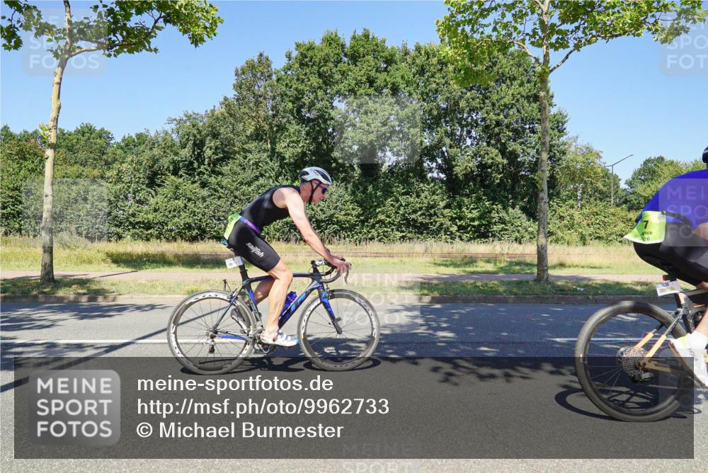 09.08.2026 - GEWOBA Citytriathlon Bremen Michael Burmester http://msf.ph/oto/9962733 09.08.2026 14:35:30 Radfahren 14, 28, 57, 64, 121, 130, 286, 325, 339, 364, 370, 403, 466 meine-sportfotos.de