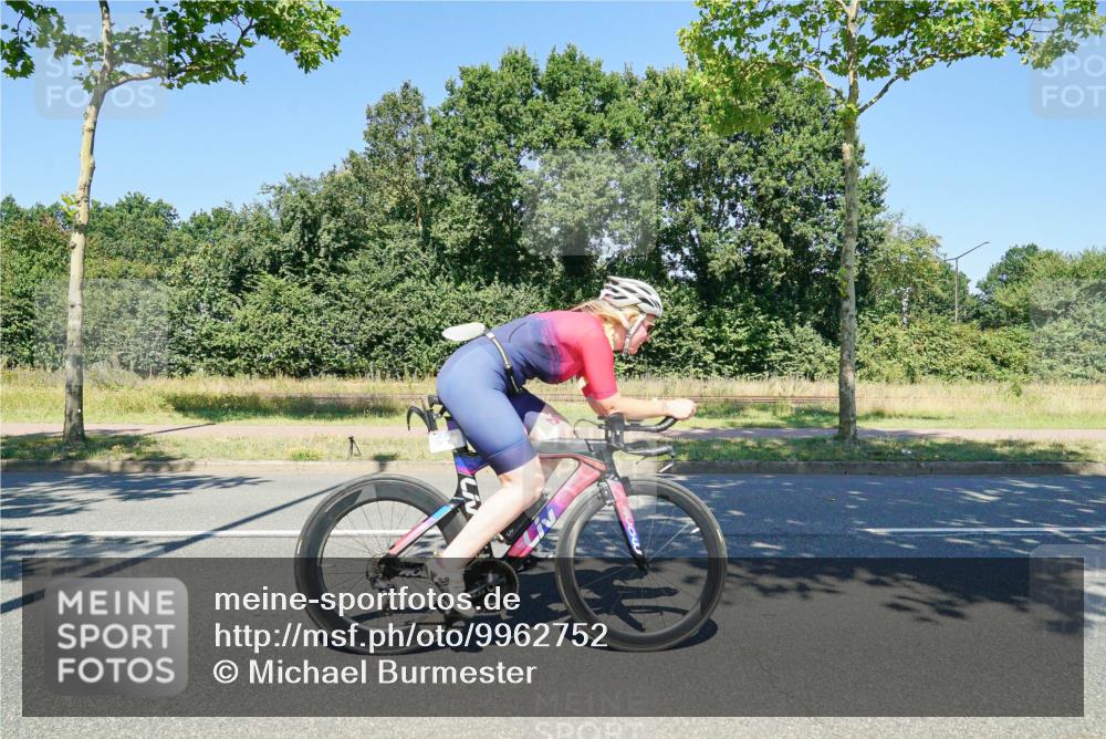 09.08.2026 - GEWOBA Citytriathlon Bremen Michael Burmester http://msf.ph/oto/9962752 09.08.2026 14:35:58 Radfahren 6, 39, 152, 163, 329, 334, 343, 373 meine-sportfotos.de
