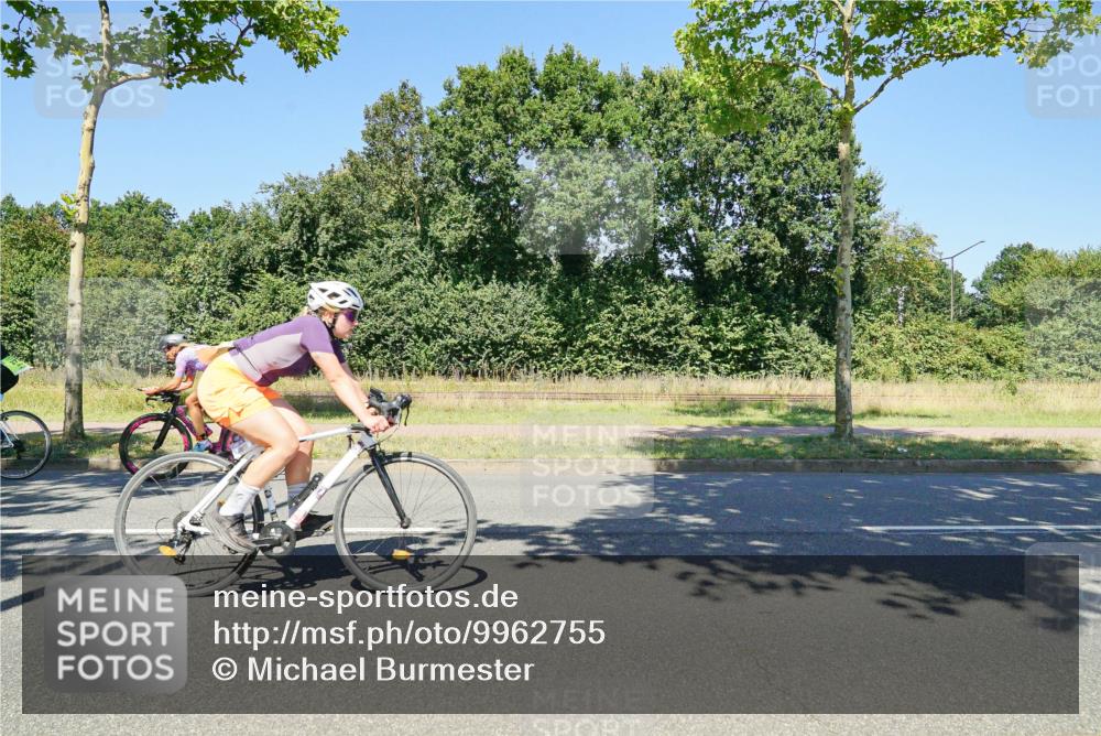 09.08.2026 - GEWOBA Citytriathlon Bremen Michael Burmester http://msf.ph/oto/9962755 09.08.2026 14:36:04 Radfahren 6, 53, 152, 163, 235, 240, 269, 274, 329, 343, 373 meine-sportfotos.de